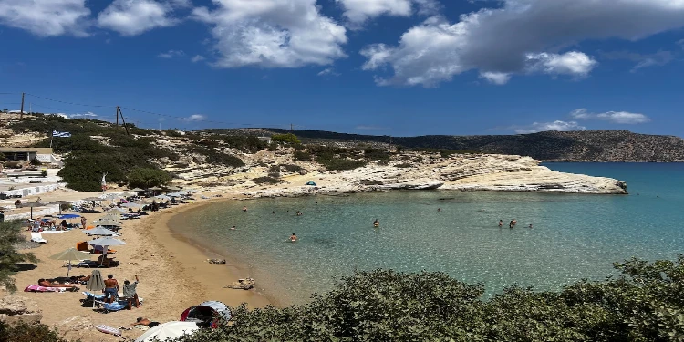 Explorarea detaliată a insulei Karpathos: Istorie, Cultură și Atracții Turistice